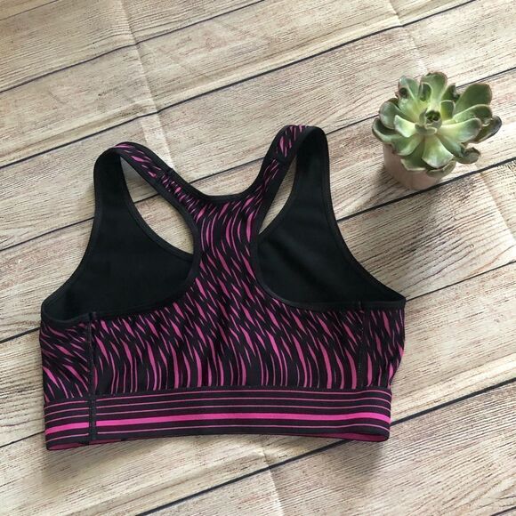 Under Armor Sports Bra‎ - Picture 3 of 3